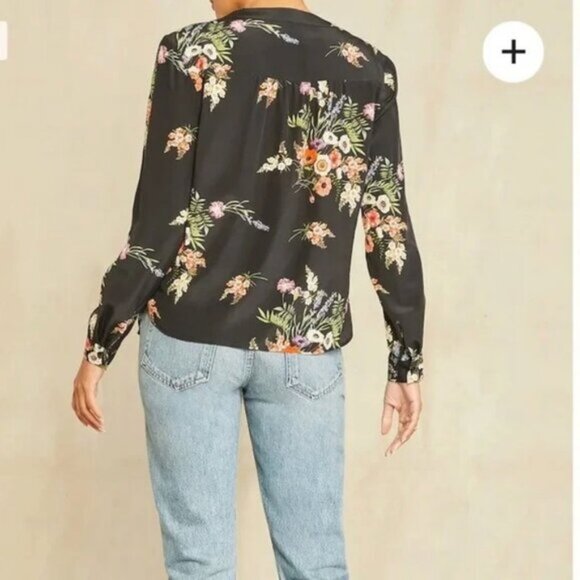 Amour Vert Navy Floral 100% Silk Kaya Blouse L - Picture 4 of 10